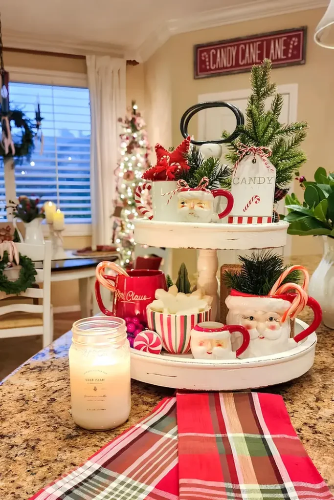 Collect Vintage Santa Mugs