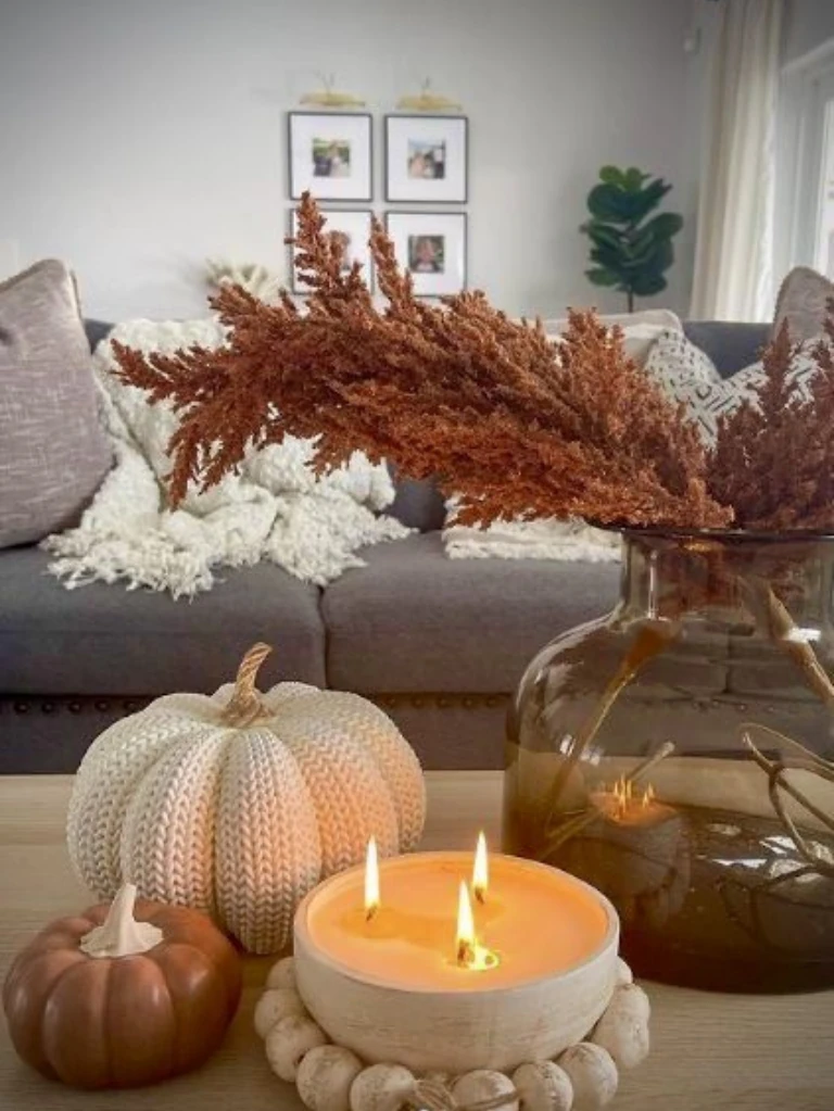 Dramatic Stems, Low Table