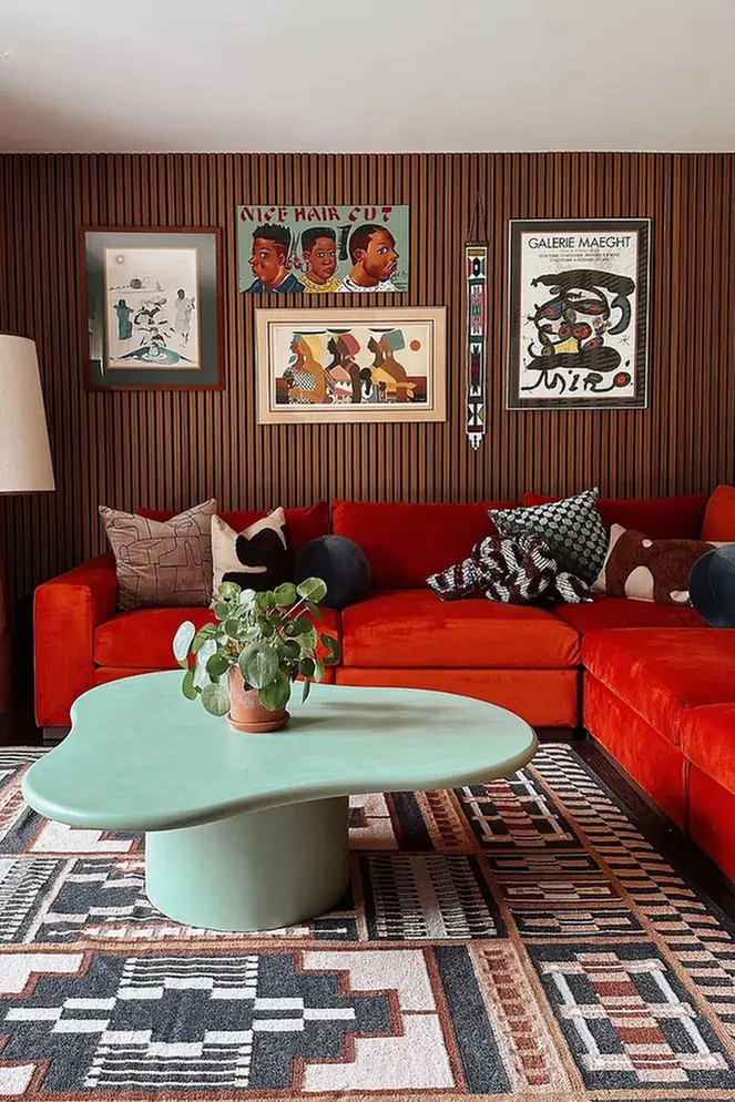 Striped Walls Meet Curved Table